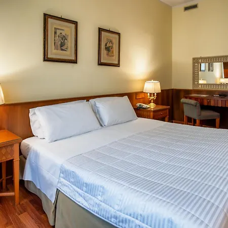 Royal Palace 4*