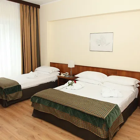 Royal Palace 4*
