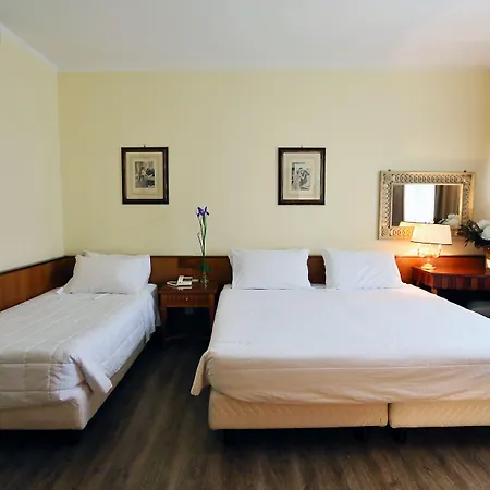 Royal Palace 4*