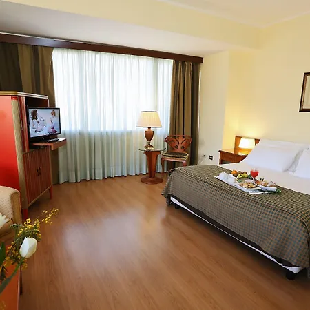 Royal Palace 4* Messina
