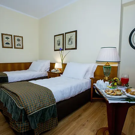 Royal Palace Hotel