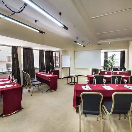 Royal Palace Hotel