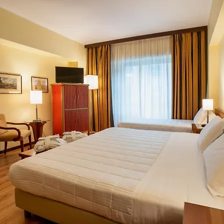 Отель Royal Palace 4*