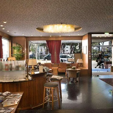 Royal Palace Hotel 4*