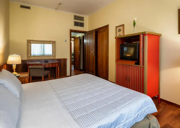 Royal Palace Отель 4*