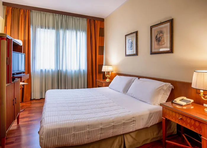 Royal Palace Отель Мессина