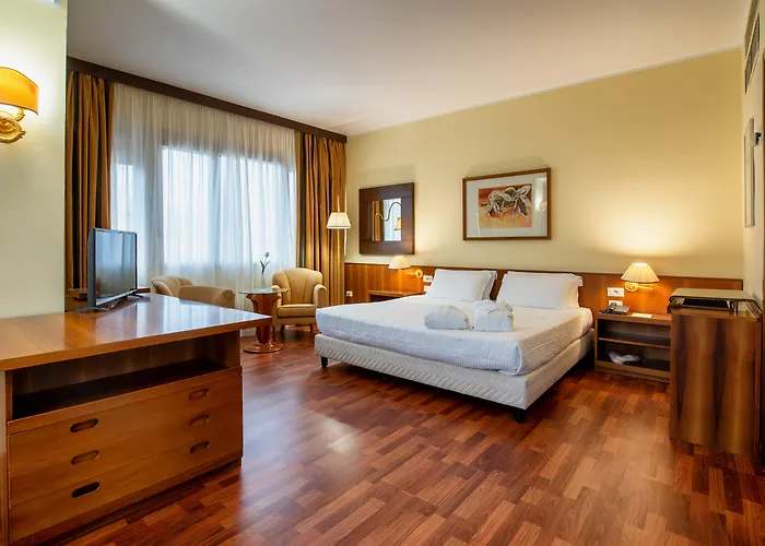 Отель Royal Palace Мессина