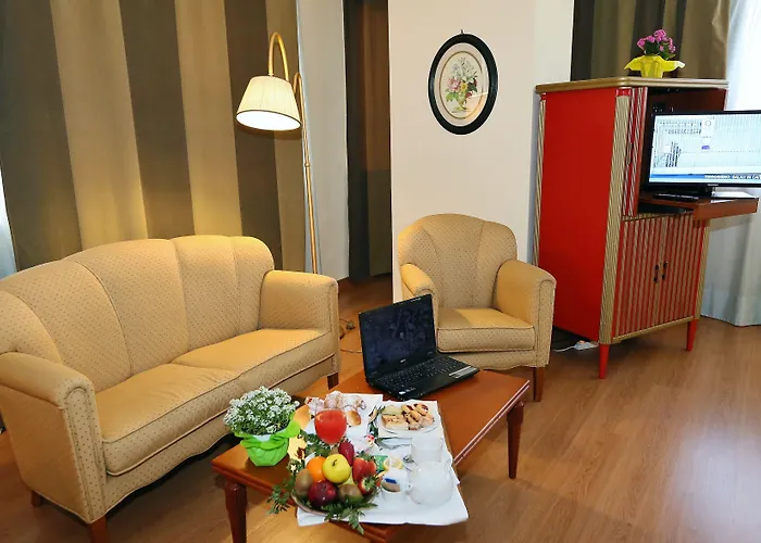 Отель Royal Palace 4*