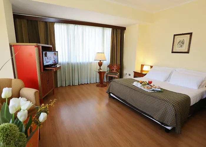 Royal Palace 4* Мессина