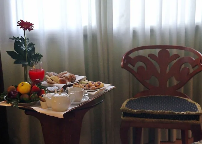 Отель Royal Palace 4*