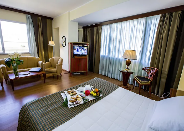 Royal Palace Отель Мессина