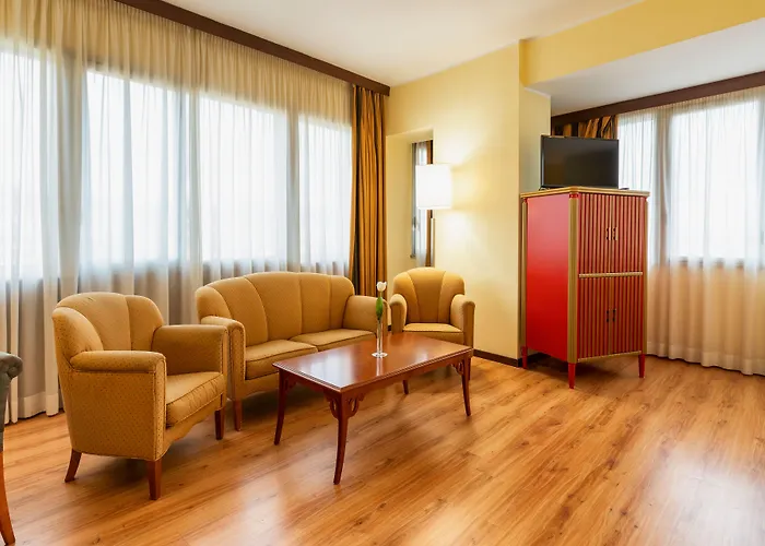 Royal Palace Отель 4*