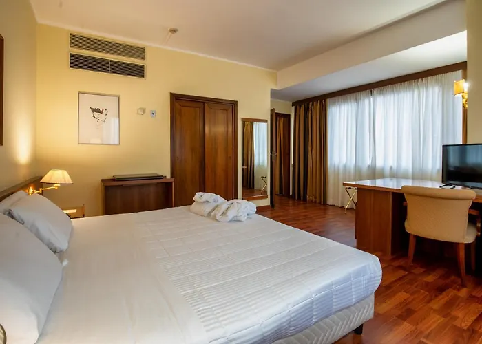 Royal Palace Отель 4*