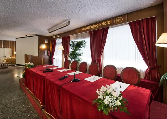 Royal Palace Отель Мессина